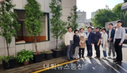 수성구 범어3동 희망나눔위원회, 꽃길 조성으로 밝고 화사한 거리 만들어