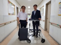 대구보명학교 육심용 교사, 직접 발명·제작한 물품 기증