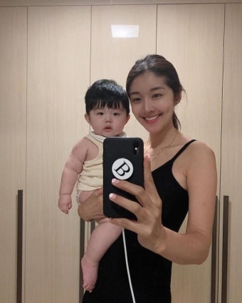 김빈우, 귀여운 아들과 셀카 눈길