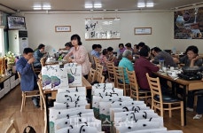 충주 수안보면향기누리봉사회, 추석명절맞이 목욕봉사