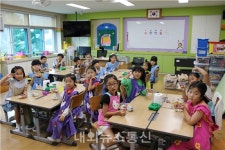 충주 금가초교, 친구들과 송편 만들기 체험 가져