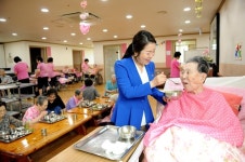 [포토]광주시의회 임미란부의장, 추석맞이 사회복지시설 전남성노원 위문