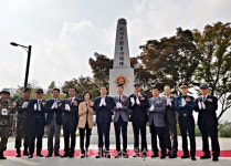 무공수훈자회 충주시지회, 공적비 제막식 가져