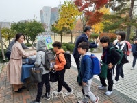 충주 연수초, 사제동행 아침맞이 인사 실시