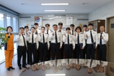 김천소방서, 새내기 소방공무원 임용식 가져