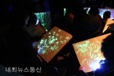 목포어린이도서관, 마술 체험 공연 ....빛처럼 마법처럼 개최