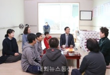 충주시, 설 명절 어려운 이웃·복지시설 찾아 위문