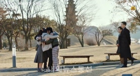 충주 중앙탑에 tvN 사랑의 불시착이 찾아오다