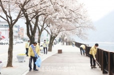 코로나19 예방 위한 사회적 거리두기 캠페인