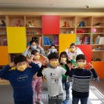 응봉동, 면마스크 제작해 지역 아동들에게 배부