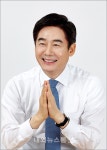 무소속 이용호 의원, 손·자녀 돌보는 조부모···돌봄수당 지급 추진
