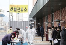 [속보] 충주시 보건소 소속 사무관 확진 판정...사우나⦁시의회 참석 도마위