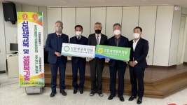  성주군,초전중학교 총동창회 초전농업협동조합 신입생에게 교복  체육복 기증