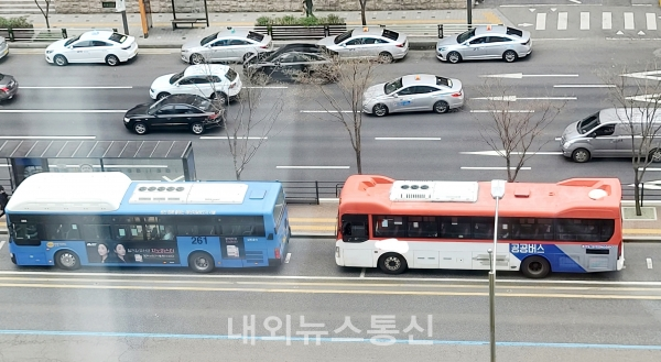 부산 시내버스 노사 파업 조정안 합의로 운행 정상화, 임금 10.48% 인상 완료