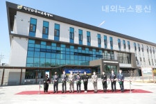 익산외국어교육센터 개원식 개최...이리남중 자리에 단장