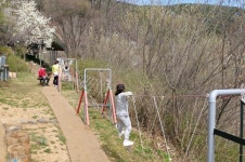 충주시 수안보 곤충박물관, 동물교감 치유농장으로 사업 확장