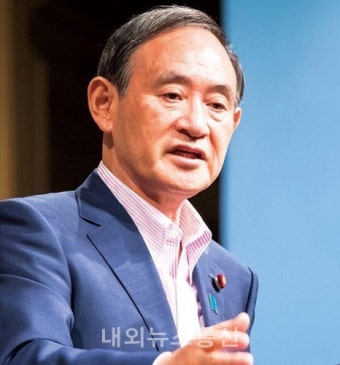 日 스가 정권 첫 외교청서 공개...