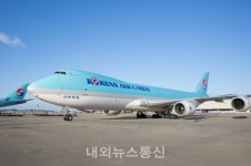50년 역사의 대한항공 화물사업, 현대미술 거장 피카소를 담다
