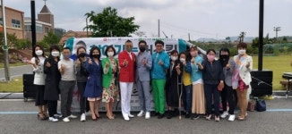 이향수 회장, 어버이날 맞아 위문공연 실시...순천만 요양병원 찾아 버스킹 공연