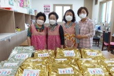 충주시 교현2동향기누리봉사팀, 어르신 인견 반바지 제작 전달