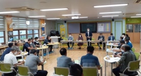 진도교육지원청, 군내면 이장단과 함께 미래형 통합운영학교 간담회 개최