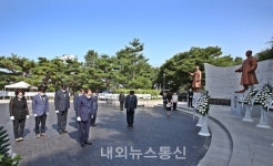 한범덕 청주시장, 삼일공원 항일독립운동기념탑 등 참배