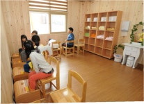 수원 남창초등학교 재학 아토피피부염 학생 중 76.7% 학교 다니며 증상 호전