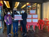심곡동종합사회복지관,부천대학로 발전협의회에 소상공인을 위한 방역물품 전달