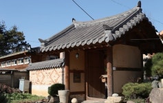 토굴항아리에서 10년 숙성시킨 묵은지의 맛