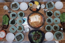 토굴항아리에서 10년 숙성시킨 묵은지의 맛