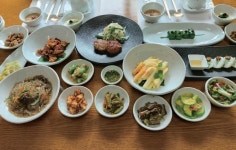 지역 특산물로 향토음식을 잇다