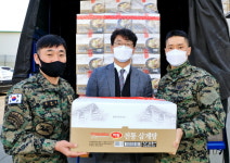 하림, 연말 맞아 군부대에 1억 상당 제품 지원
