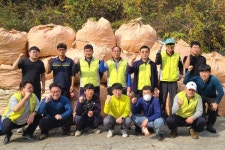 무주군 설천면 청년회, 해마다 농약 공병 수거 · 판매... 수익금은 주민 환원