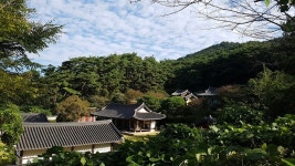 이야기가 살아숨쉬는 월봉서원