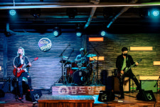 상무지구에 라이브 클럽 롤링스톤즈 개관