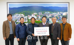 김종암 수암농장 대표, 순천대 발전기금 1천만원 전달