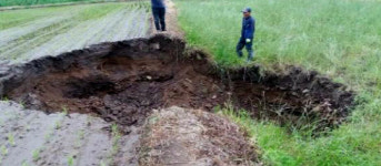 장성 석회석 광산 주변 싱크홀 원인 공방