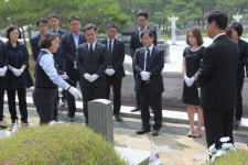 국립 5.18 민주묘지 등 참배