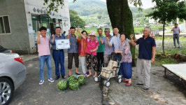 여수 재원산업 중복 맞아 경로당에 수박 나눔