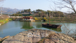 영암 연주현씨(延州玄氏) 사직공파 종가 / 죽림정