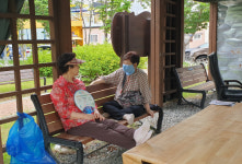 경로당도 문닫았는데 한여름 노인들 어쩌나