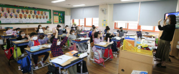 전면 등교 시작한 광주 북구 초등학교