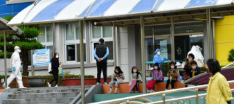 광주서 초교에 또 선별진료소