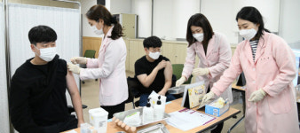 광주 남구, 코로나19 1차 대응요원 접종 시작