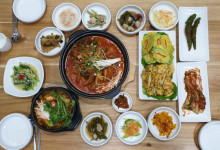 [남도 맛집-남도정]묵은지·파김치 듬뿍 두툼한 등갈비의 환상적 만남