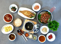 [남도 맛집-도도한돈]영롱한 빛깔 품은 교차숙성의 깊은 맛