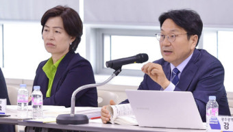 업무보고 받는 강기정 광주시장 당선인
