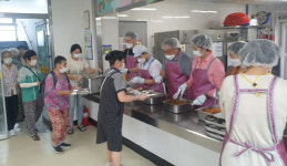국립전파연구원, 남평 재가노인센터서 배식봉사 전개