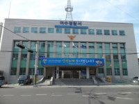 성범죄 피의자 붙잡고 경찰서 앞에서 놓친 여수경찰