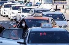 오늘부터 전국 택시 대부분 택시 부제 해제